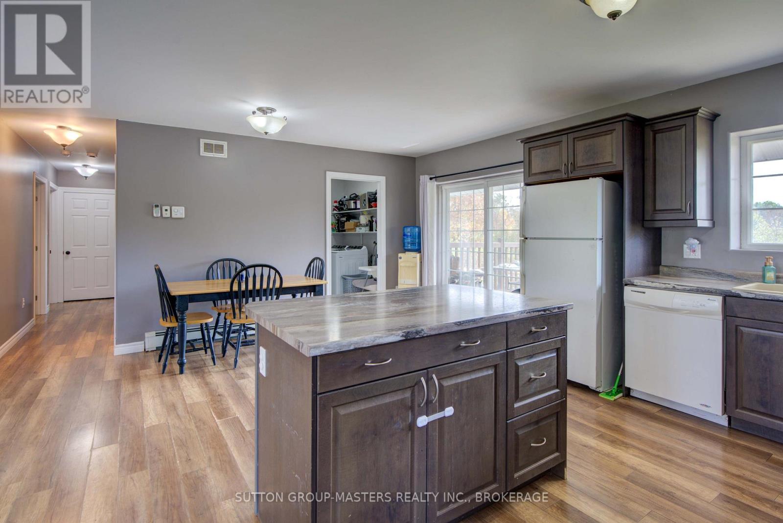 7908 Battersea Road, Frontenac (Frontenac South), Ontario  K0H 1H0 - Photo 30 - X12432985