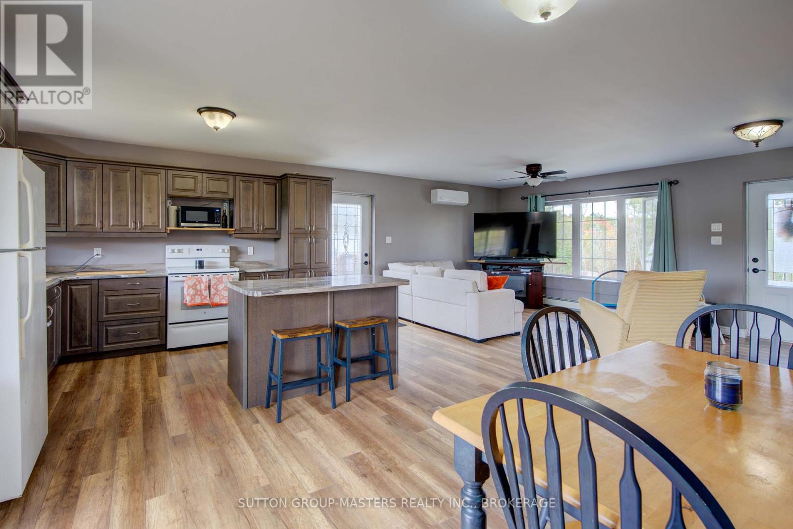 7908 Battersea Road, Frontenac (Frontenac South), Ontario  K0H 1H0 - Photo 35 - X12432985