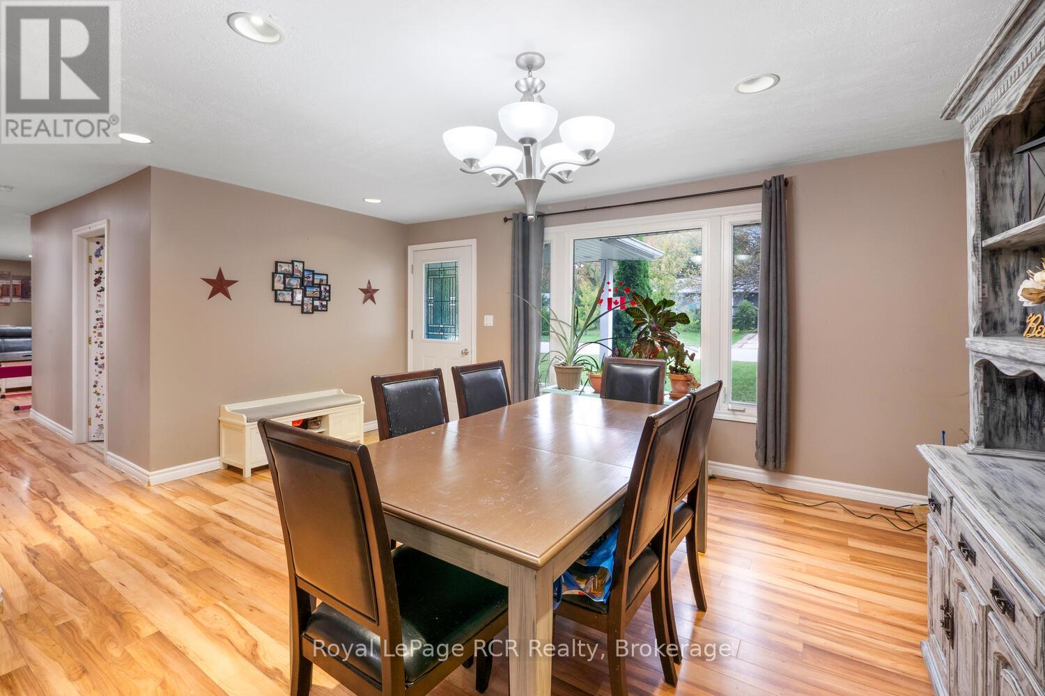 525 Augusta Street, Saugeen Shores, Ontario  N0H 2L0 - Photo 15 - X12432905
