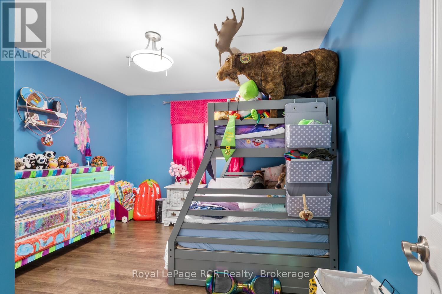 525 Augusta Street, Saugeen Shores, Ontario  N0H 2L0 - Photo 18 - X12432905