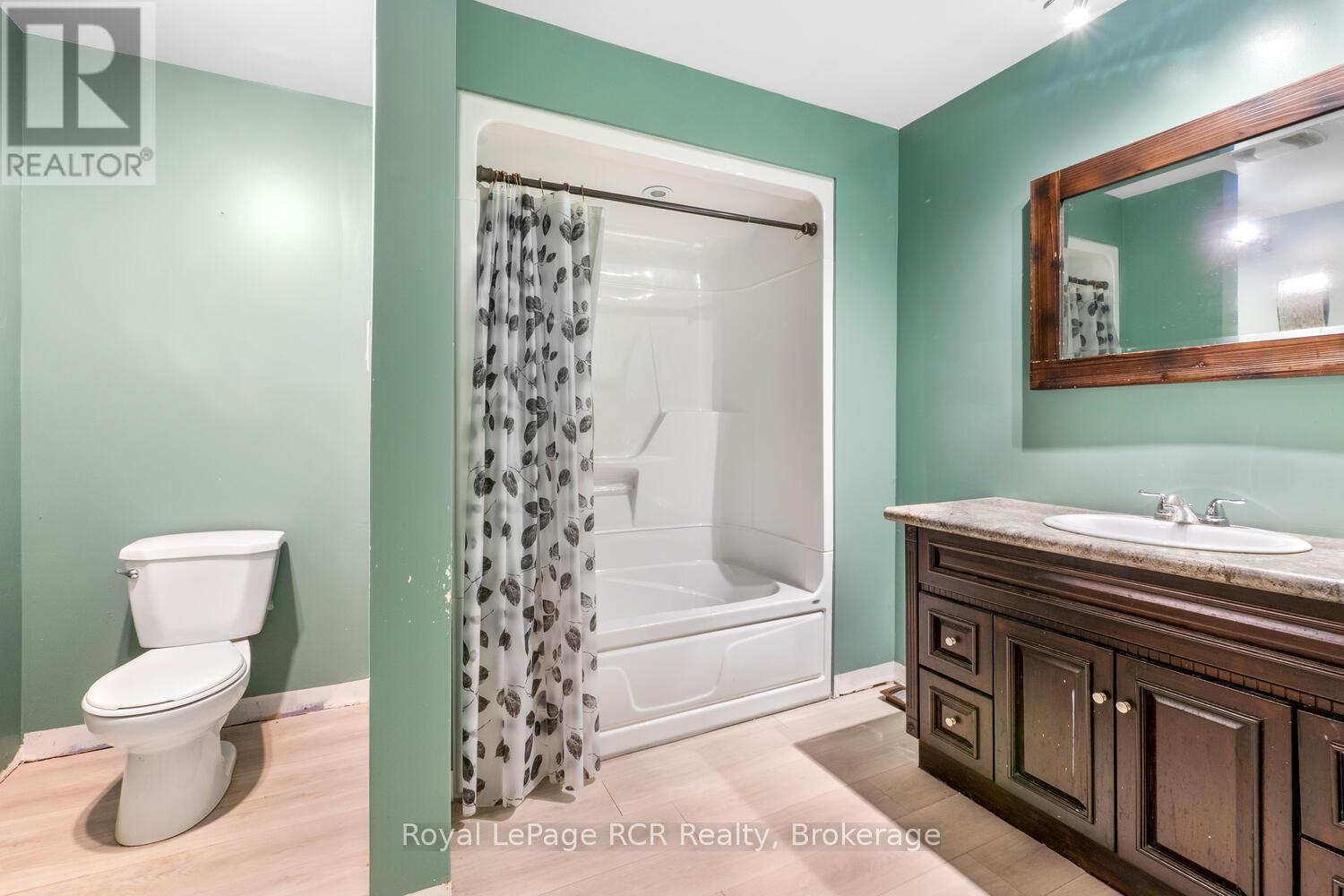 525 Augusta Street, Saugeen Shores, Ontario  N0H 2L0 - Photo 23 - X12432905