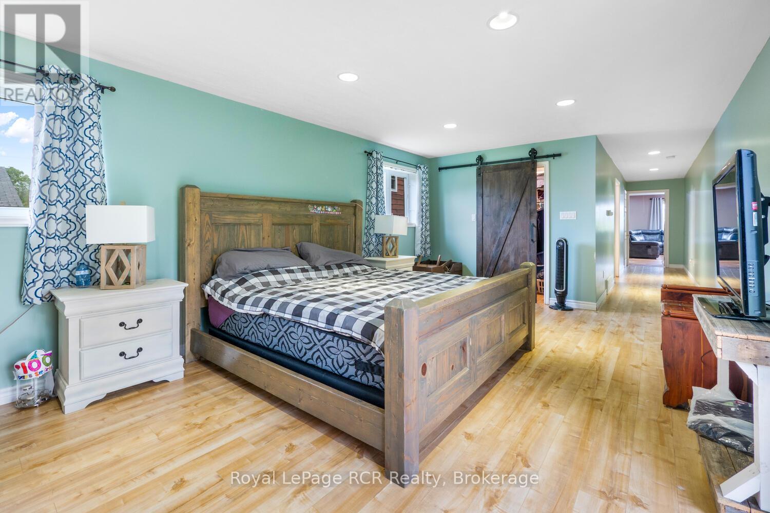 525 Augusta Street, Saugeen Shores, Ontario  N0H 2L0 - Photo 25 - X12432905