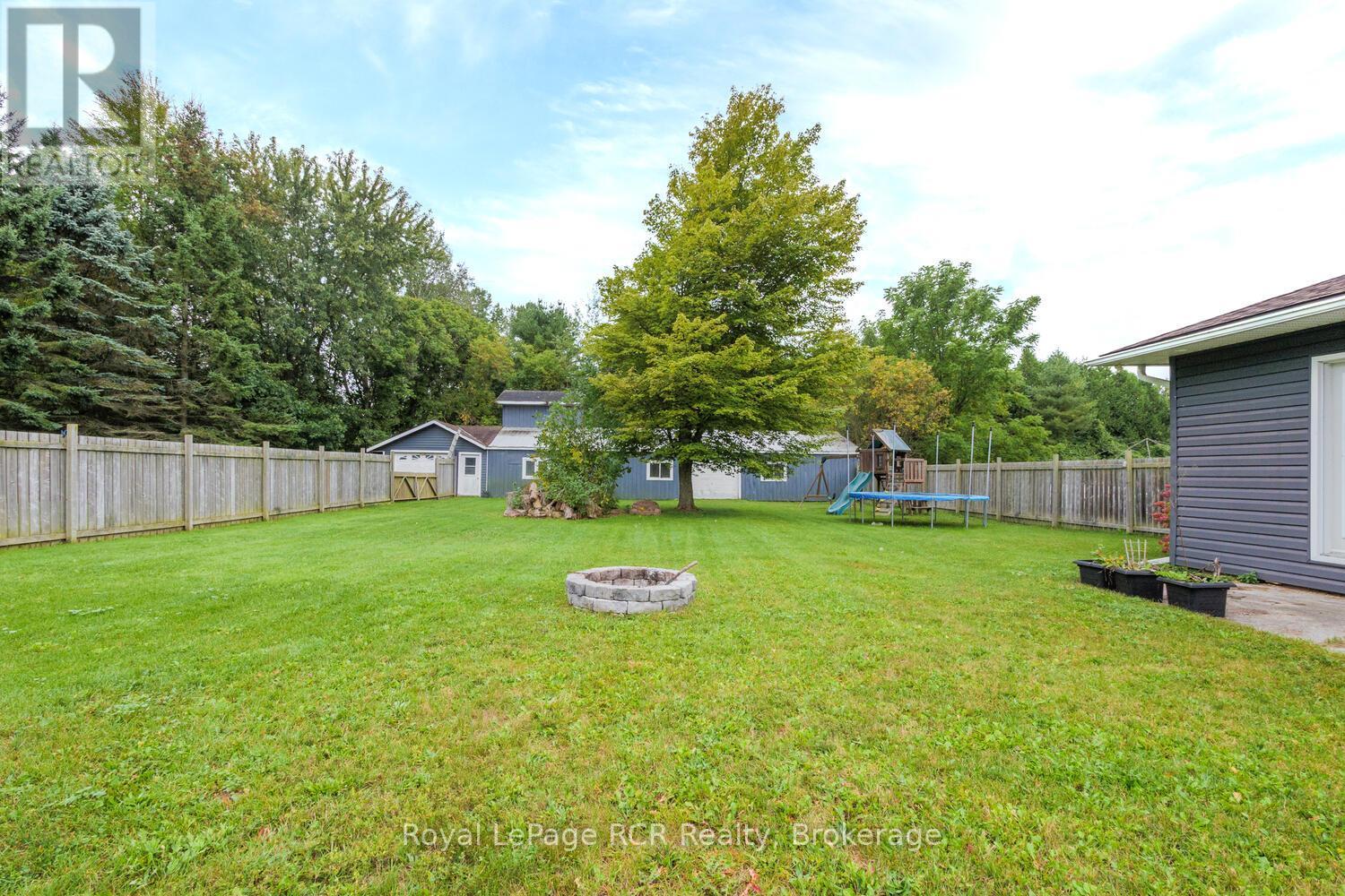 525 Augusta Street, Saugeen Shores, Ontario  N0H 2L0 - Photo 28 - X12432905