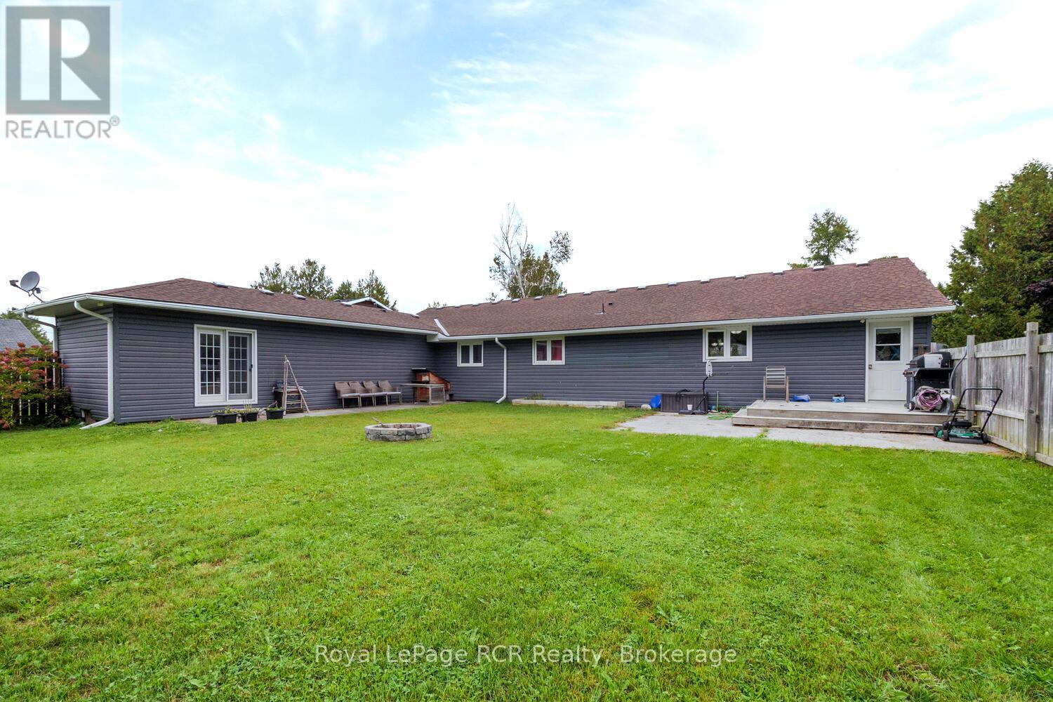 525 Augusta Street, Saugeen Shores, Ontario  N0H 2L0 - Photo 31 - X12432905
