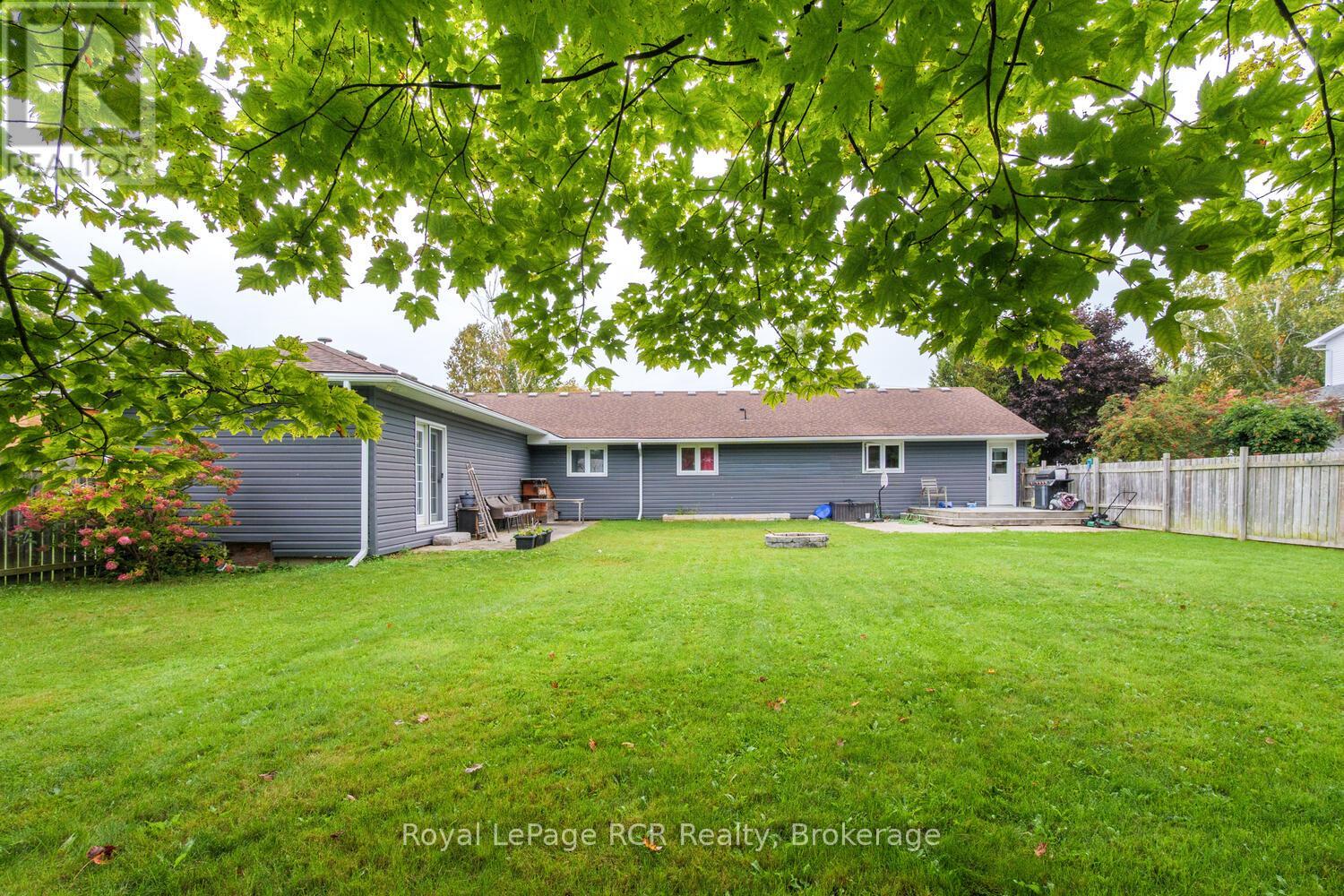 525 Augusta Street, Saugeen Shores, Ontario  N0H 2L0 - Photo 33 - X12432905