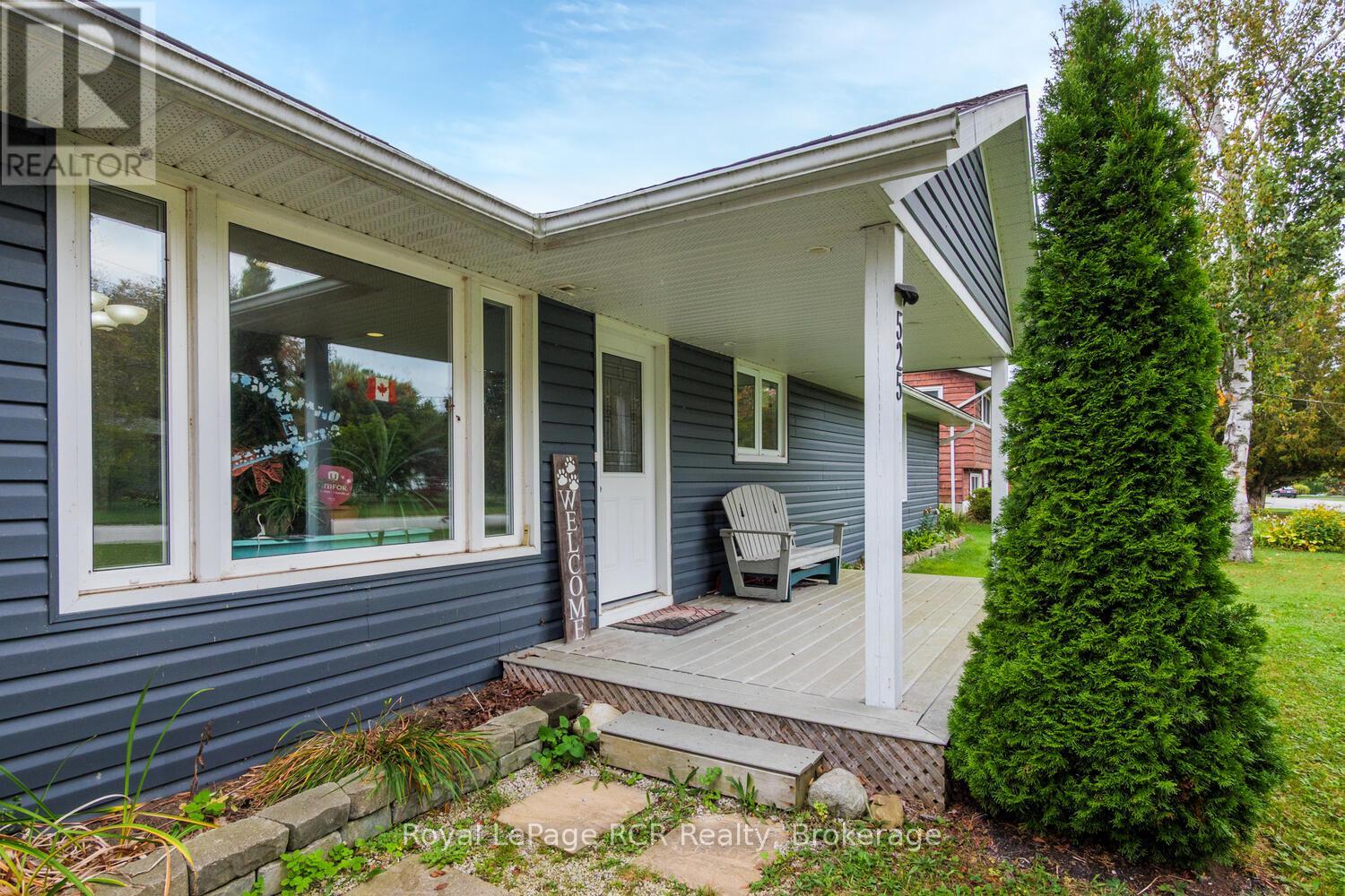 525 Augusta Street, Saugeen Shores, Ontario  N0H 2L0 - Photo 5 - X12432905