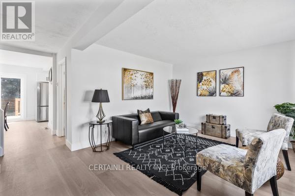 205 East 26th Street, Hamilton, Ontario  L8V 3C8 - Photo 4 - X12432970