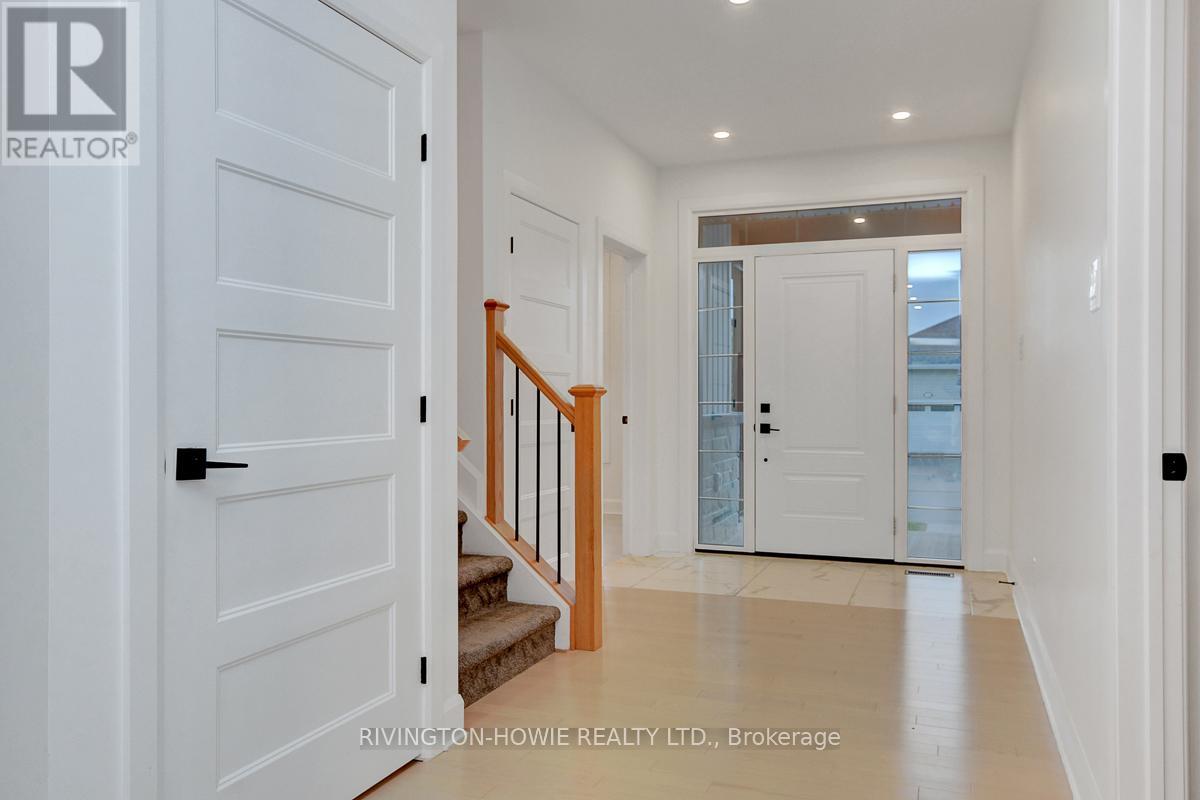 743 Meadowridge Circle, Ottawa, Ontario  K0A 1L0 - Photo 4 - X12432937