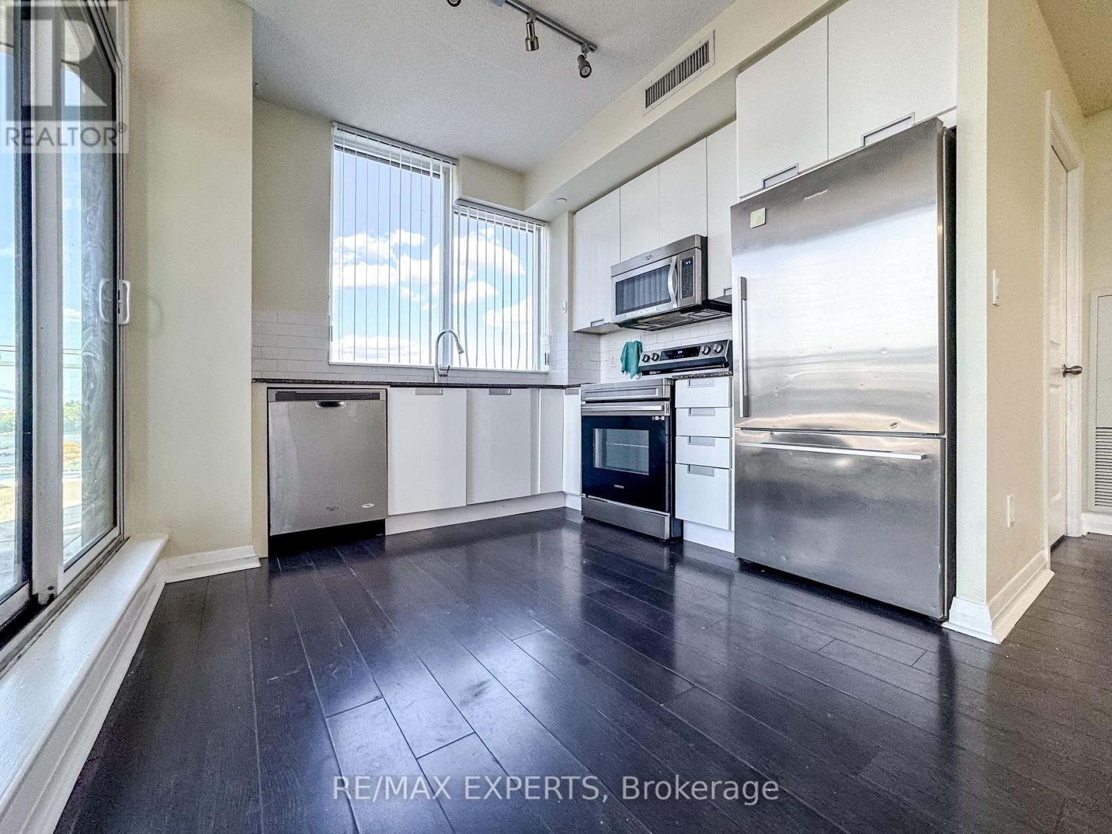 504 - 55 Eglinton Avenue W, Mississauga, Ontario  L5R 0E4 - Photo 22 - W12379328