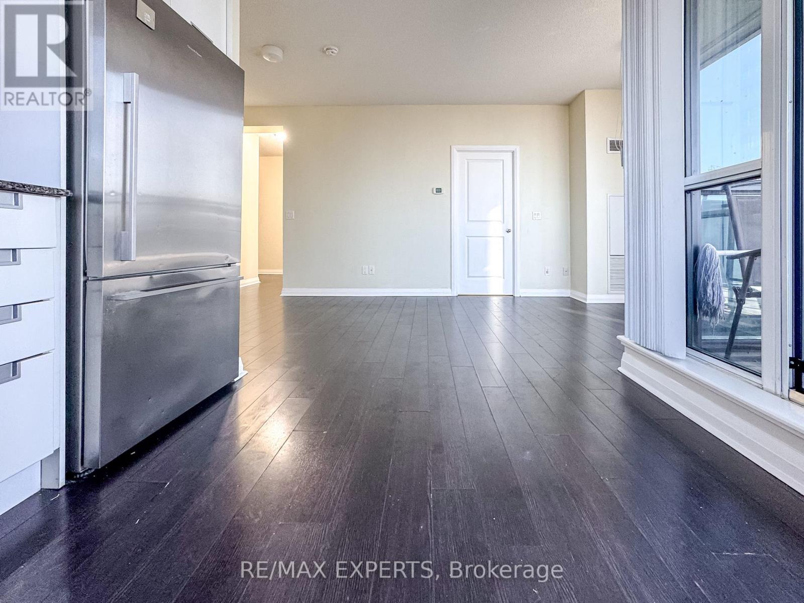 504 - 55 Eglinton Avenue W, Mississauga, Ontario  L5R 0E4 - Photo 21 - W12379328