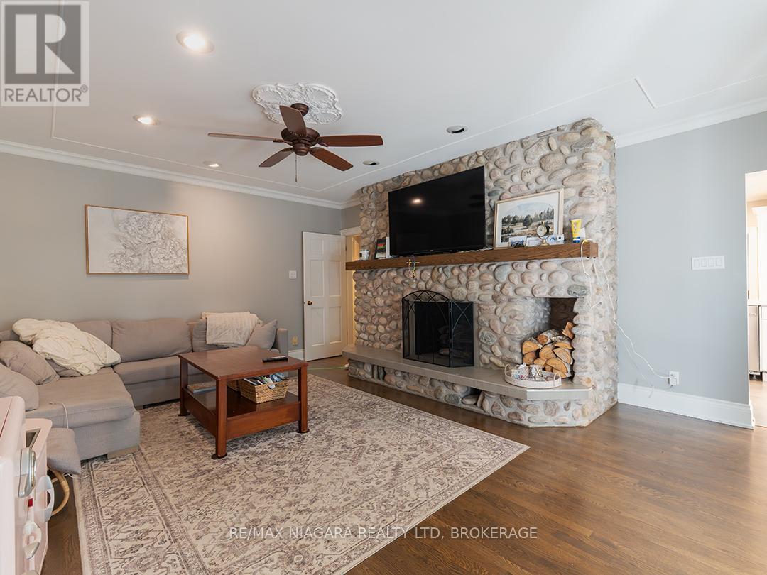 10187 Lakeshore Road W, Wainfleet (Lakeshore), Ontario  L3K 5V4 - Photo 15 - X12432998