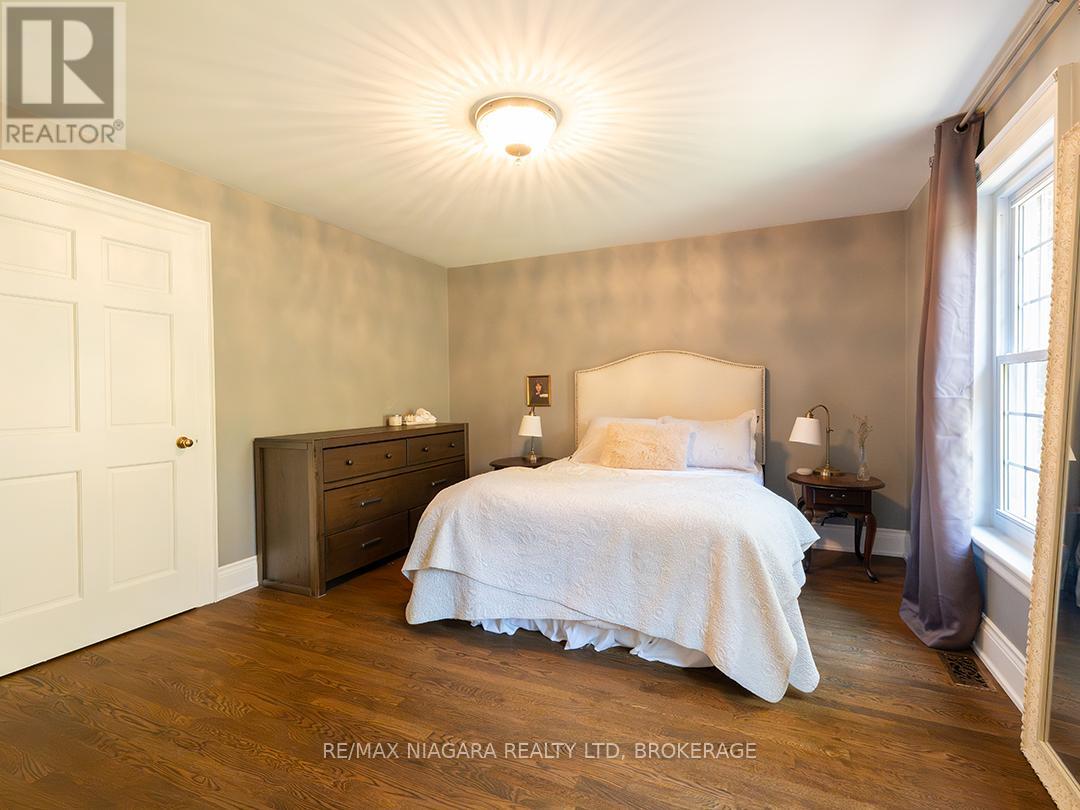 10187 Lakeshore Road W, Wainfleet (Lakeshore), Ontario  L3K 5V4 - Photo 30 - X12432998