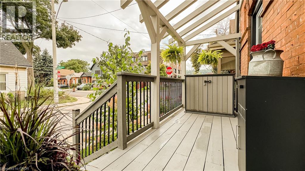 27 Steven Street, Hamilton, Ontario  L8L 5N4 - Photo 3 - 40774365