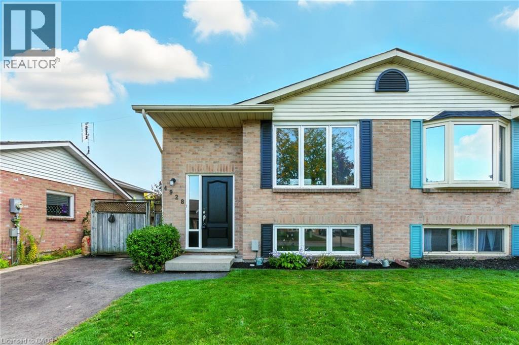 4928 Hickory Lane, Beamsville, Ontario  L0R 1B5 - Photo 2 - 40773851