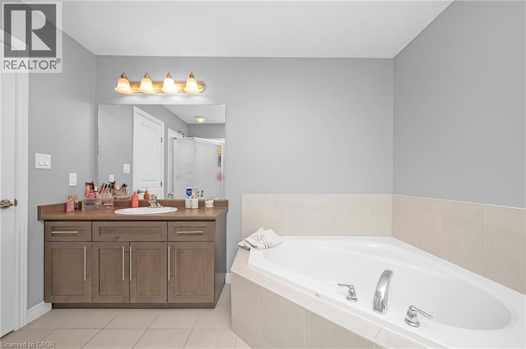 69 Escarpment Drive, Stoney Creek, Ontario  L8E 5G9 - Photo 39 - 40774396