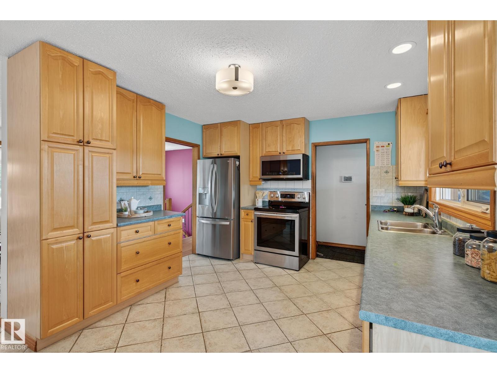 10326 154 St Nw, Edmonton, Alberta  T5P 2H6 - Photo 11 - E4448303