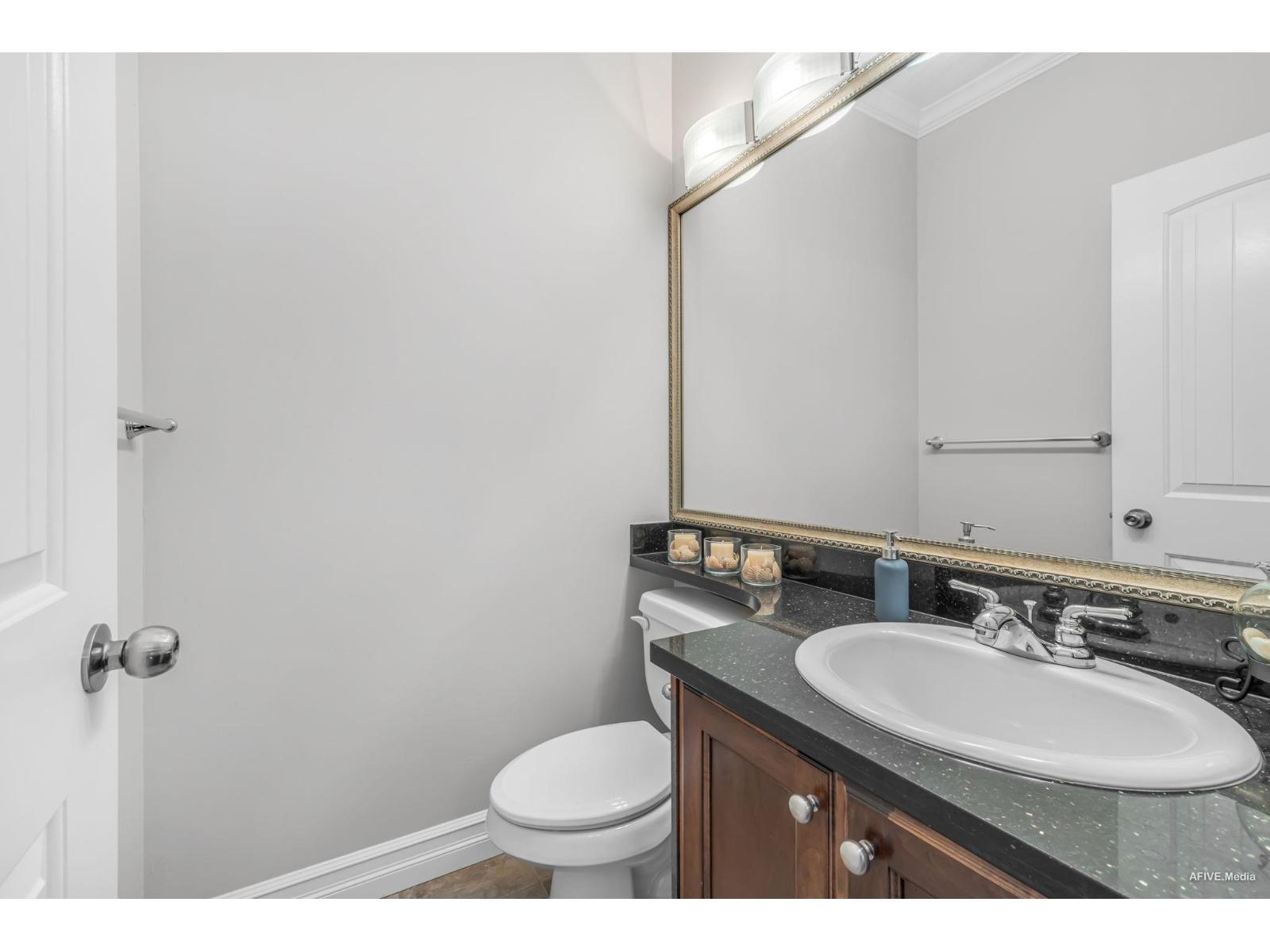 11248 87a Avenue, Delta, British Columbia  V4C 3A6 - Photo 12 - R3052990