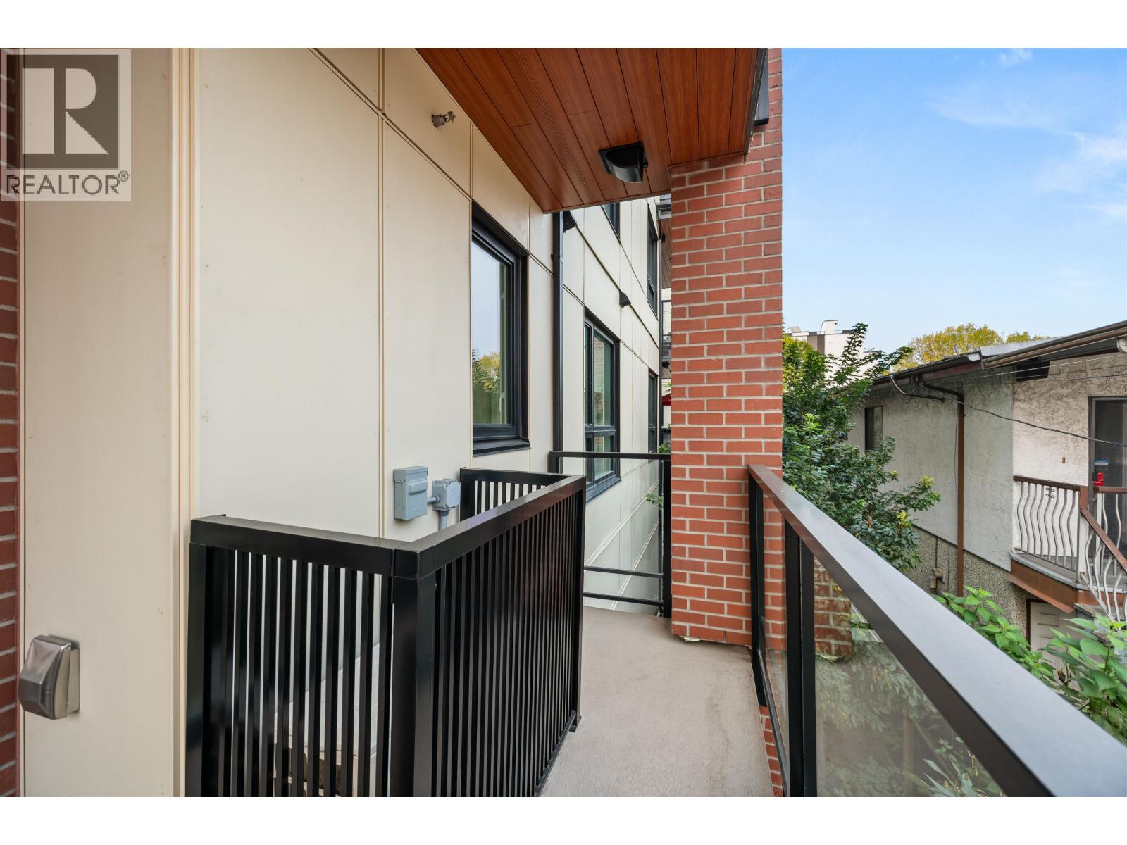 213 2550 Garden Drive, Vancouver, British Columbia  V5N 4X6 - Photo 25 - R3050125