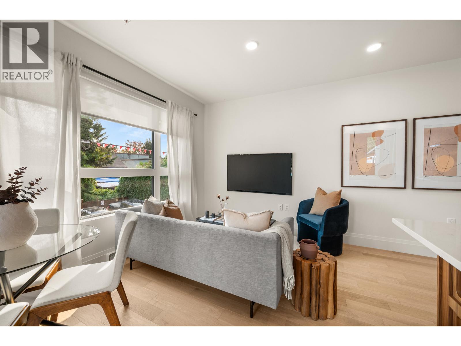213 2550 Garden Drive, Vancouver, British Columbia  V5N 4X6 - Photo 5 - R3050125