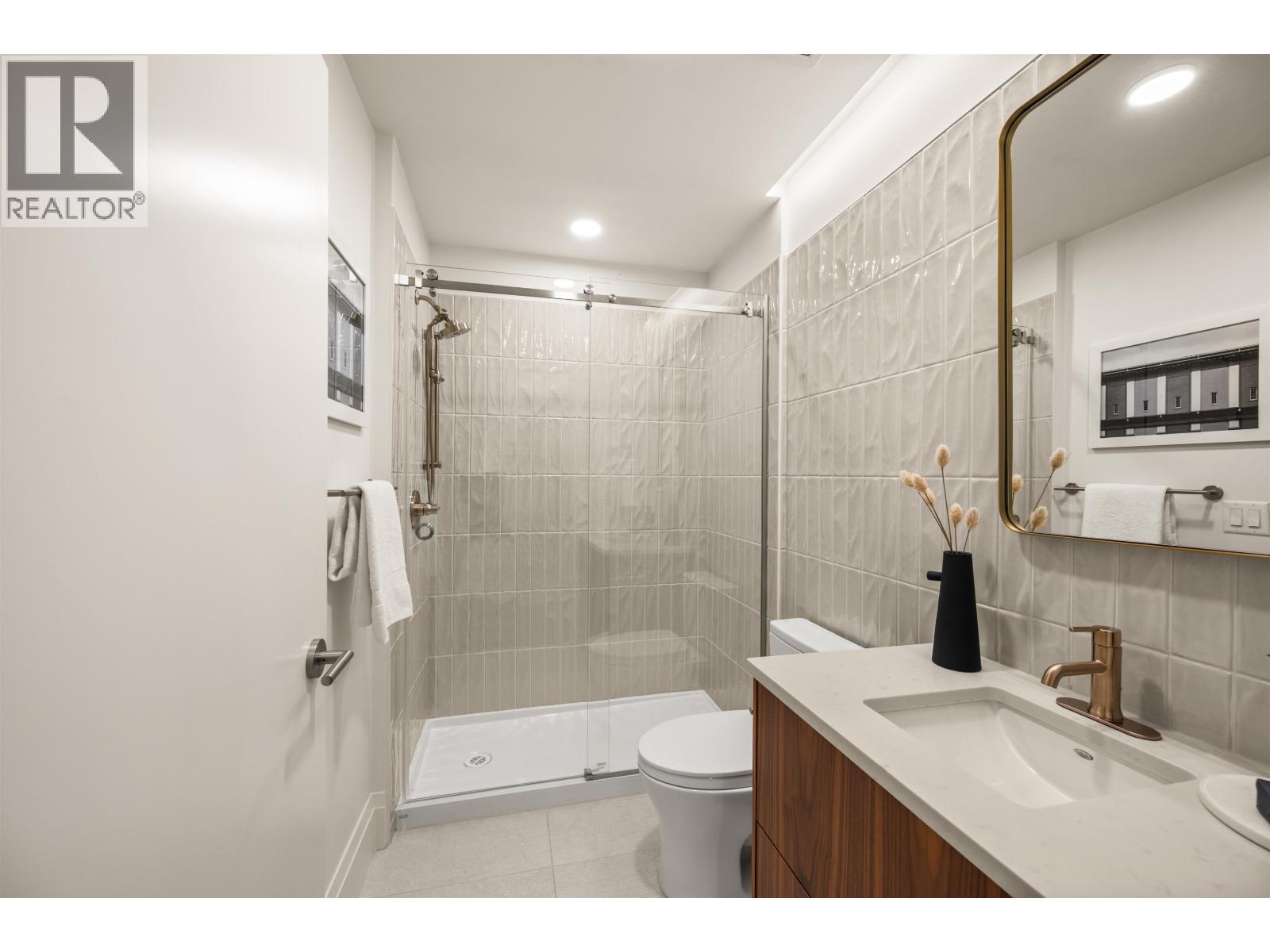 213 2550 Garden Drive, Vancouver, British Columbia  V5N 4X6 - Photo 19 - R3050125