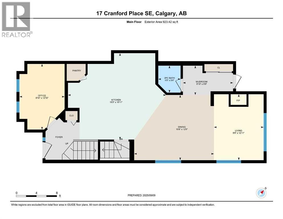 17 Cranford Place Se, Calgary, Alberta  T2M 0X8 - Photo 4 - A2259783