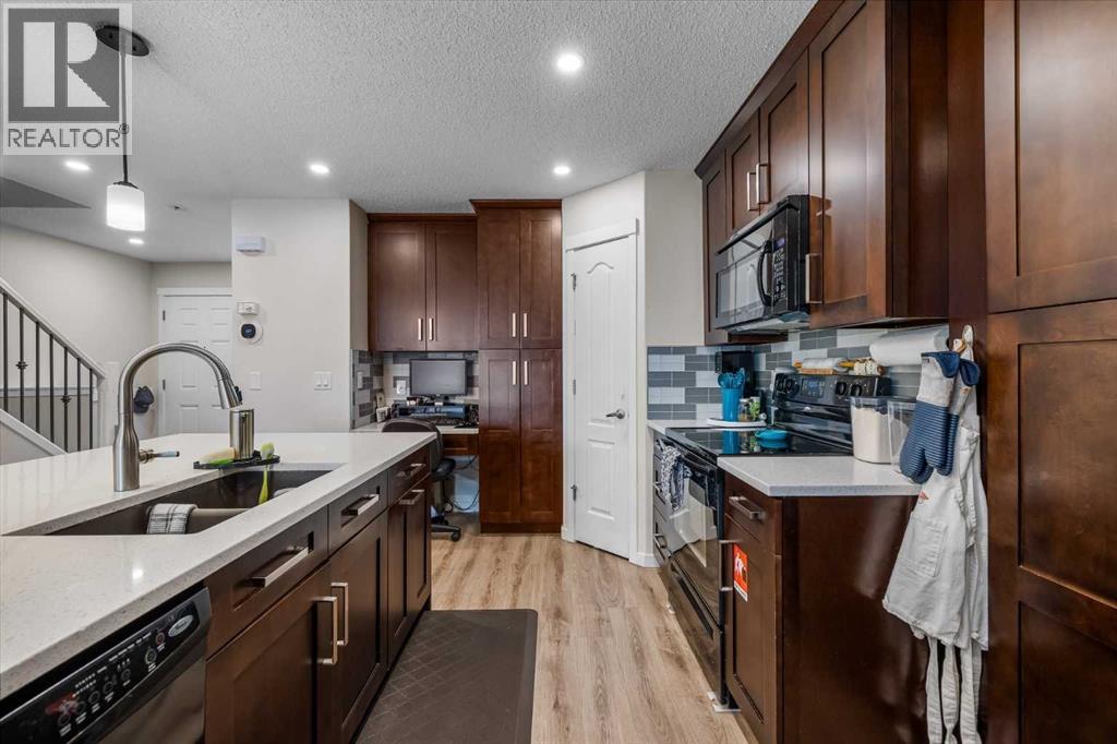 17 Cranford Place Se, Calgary, Alberta  T2M 0X8 - Photo 8 - A2259783