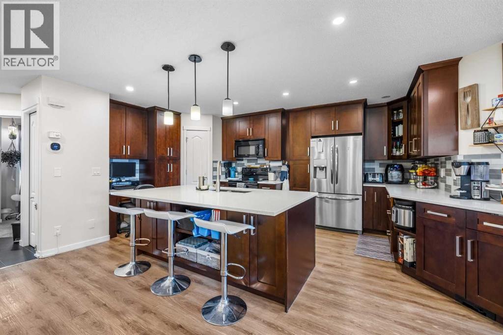 17 Cranford Place Se, Calgary, Alberta  T2M 0X8 - Photo 7 - A2259783
