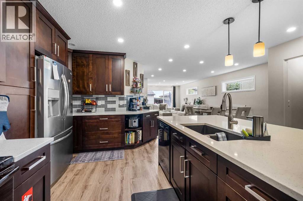 17 Cranford Place Se, Calgary, Alberta  T2M 0X8 - Photo 9 - A2259783