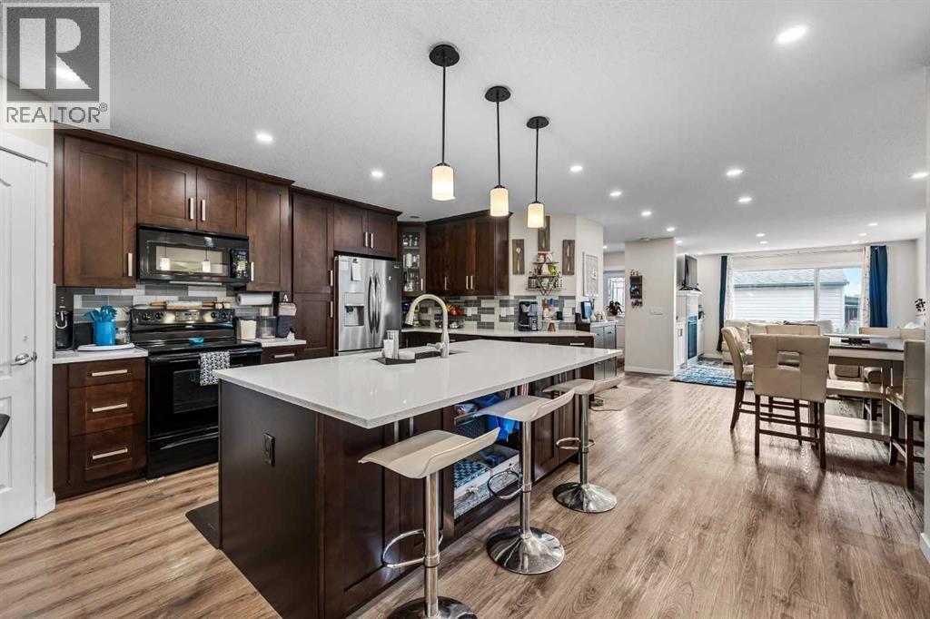 17 Cranford Place Se, Calgary, Alberta  T2M 0X8 - Photo 6 - A2259783