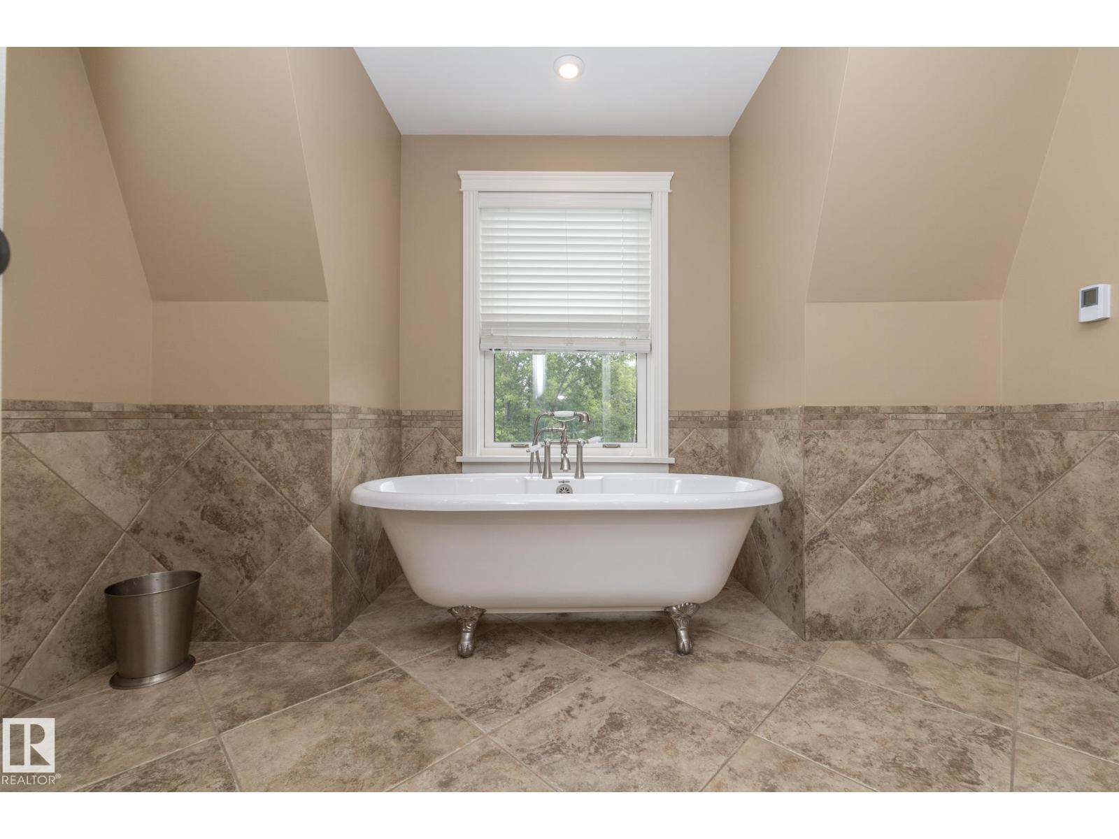 63 Fairway Dr Nw, Edmonton, Alberta  T6J 2C2 - Photo 36 - E4459990