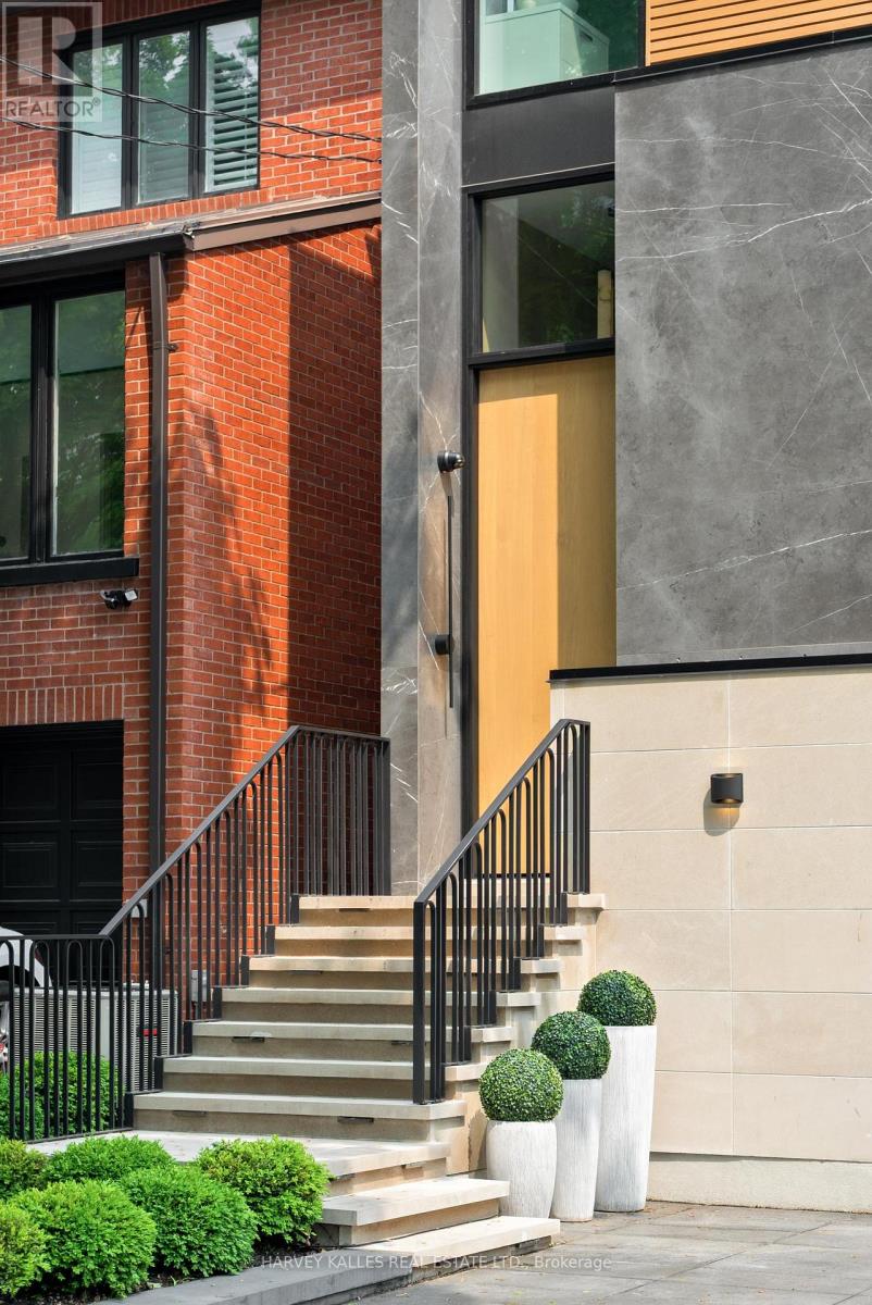 126 Sherwood Avenue, Toronto, Ontario  M4P 2A7 - Photo 3 - C12432865