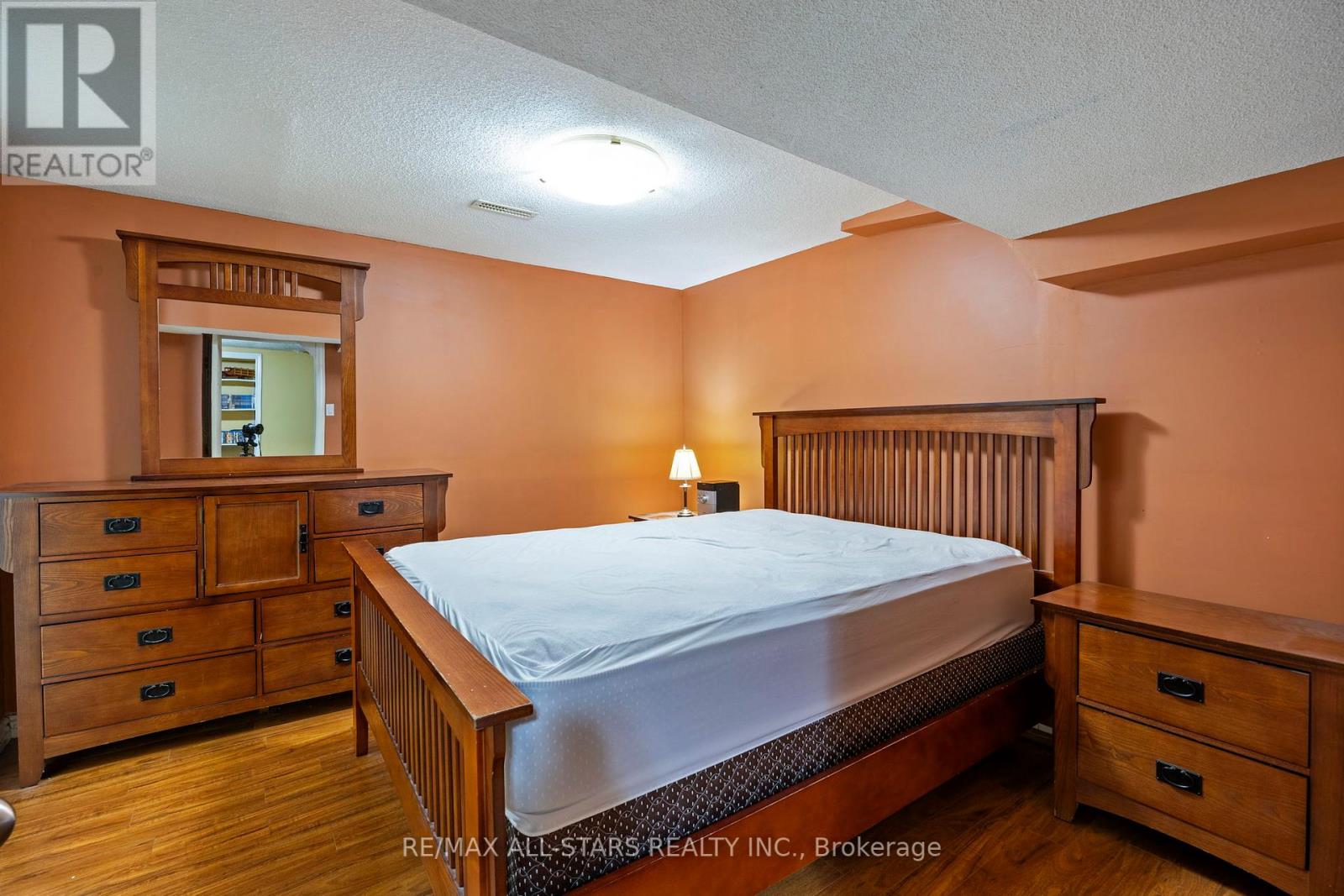 54 Kennaley Crescent E, Toronto, Ontario  M1V 1L7 - Photo 11 - E12432872