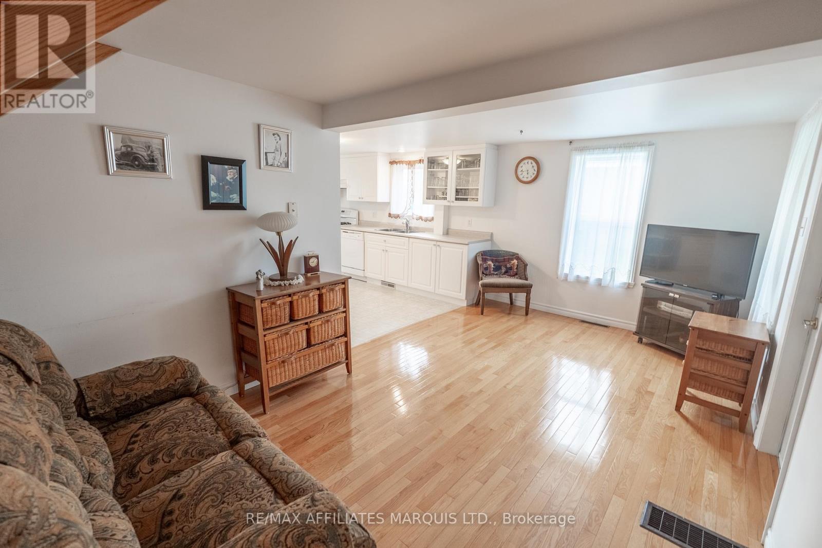 1200 Notre Dame Street, Cornwall, Ontario  K6J 4Y6 - Photo 8 - X12432976