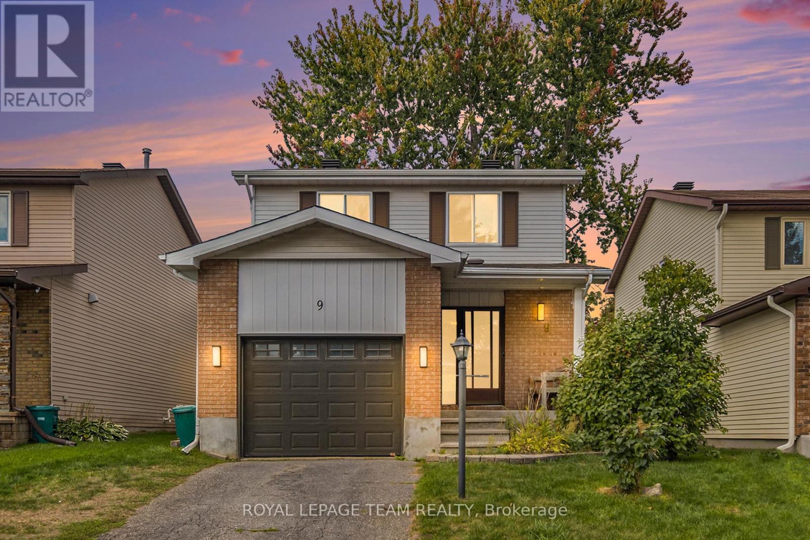 9 Glacier Street S, Ottawa, Ontario  K2J 2M7 - Photo 1 - X12432796