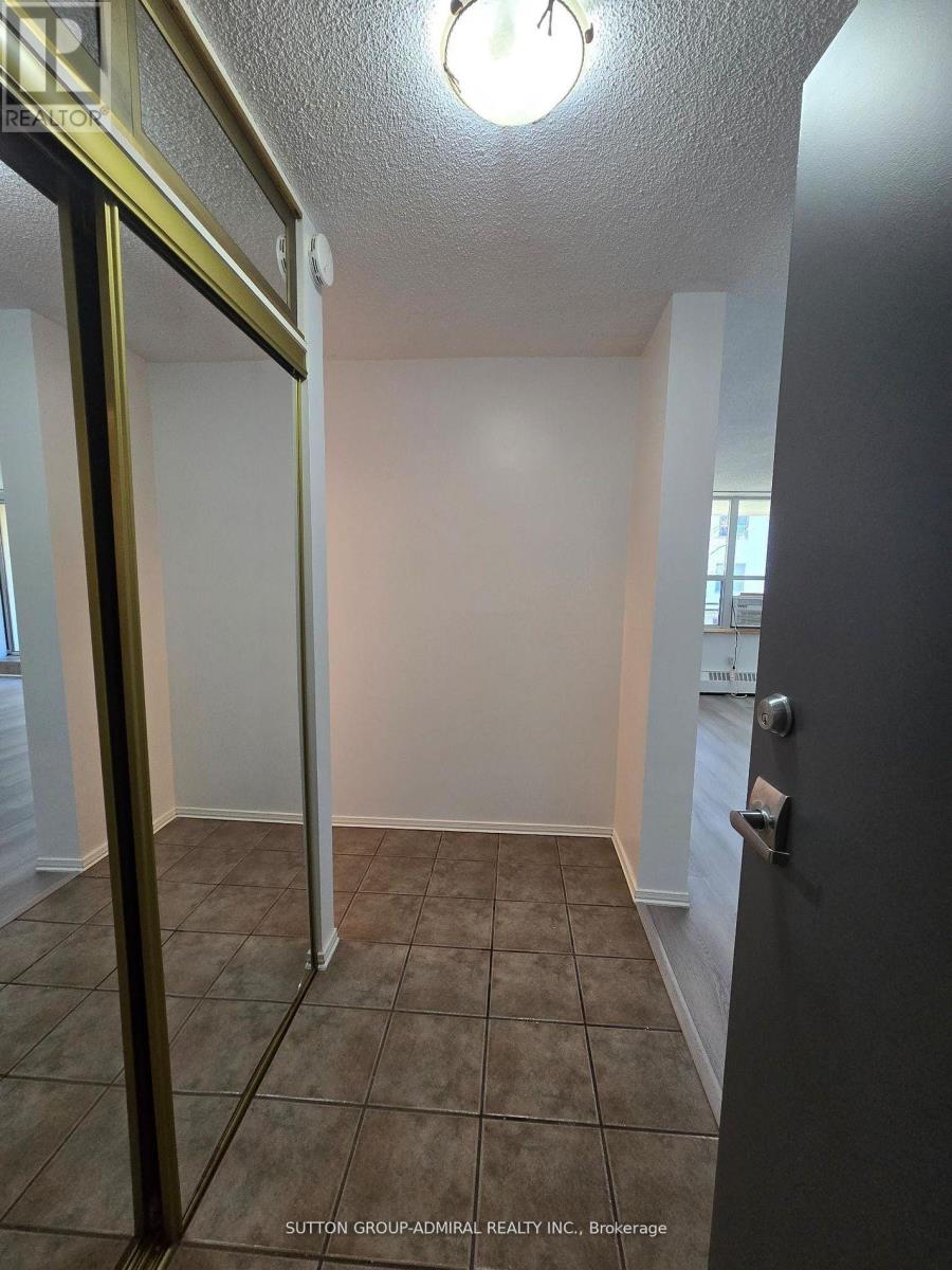 205 - 180 Dudley Avenue, Markham, Ontario  L3T 4X2 - Photo 2 - N12432867