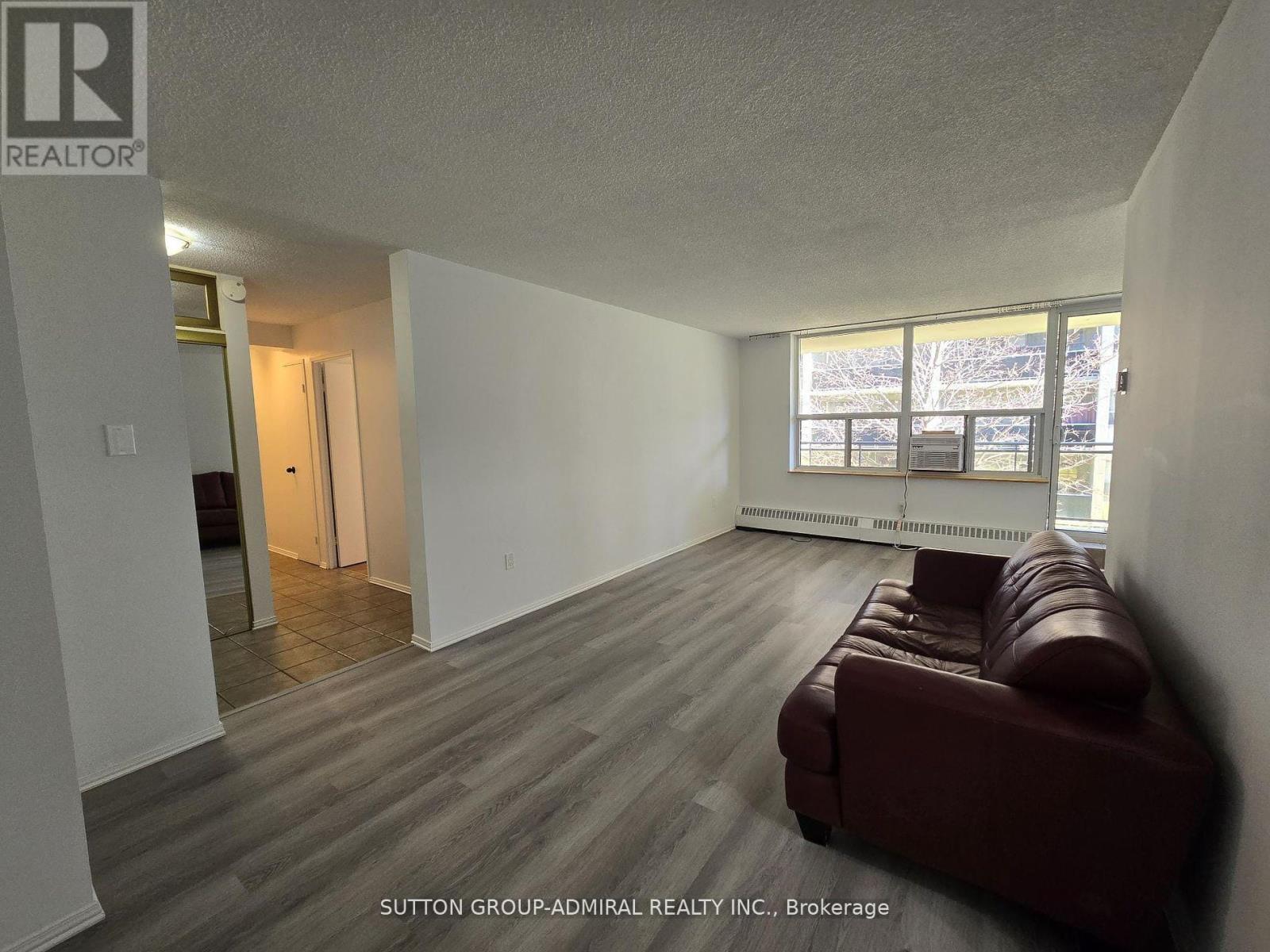 205 - 180 Dudley Avenue, Markham, Ontario  L3T 4X2 - Photo 4 - N12432867