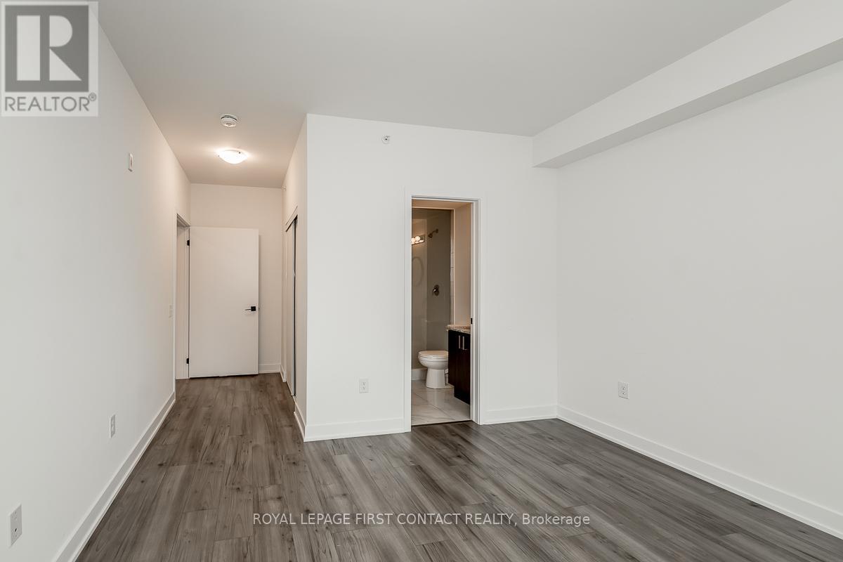 207 - 1 Chef Lane, Barrie, Ontario  L9J 0T1 - Photo 32 - S12432843