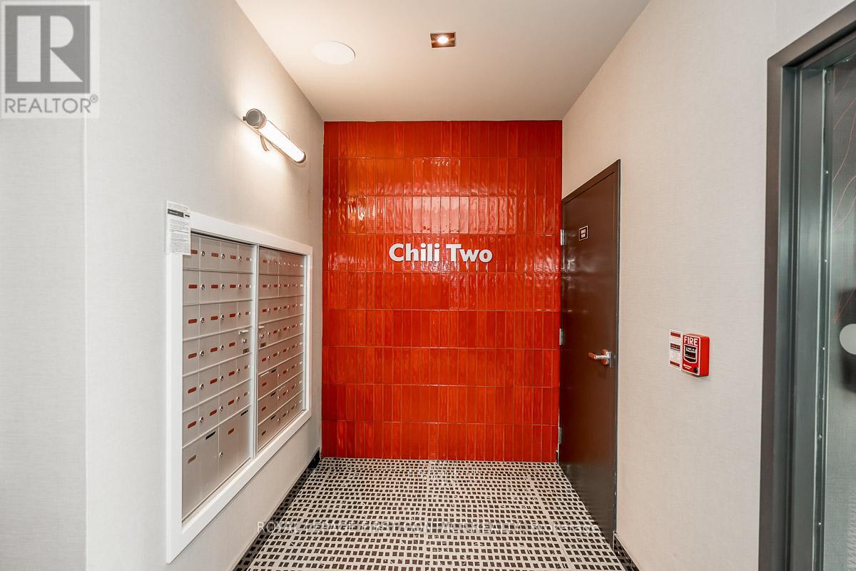 207 - 1 Chef Lane, Barrie, Ontario  L9J 0T1 - Photo 6 - S12432843