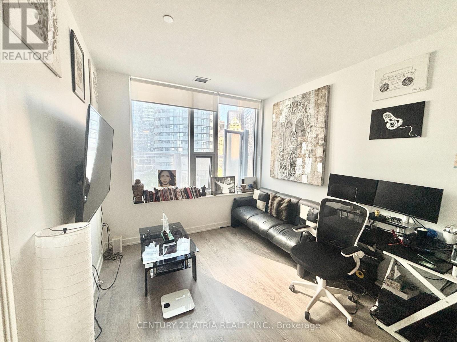 802 - 10 York Street, Toronto, Ontario  M5J 0E1 - Photo 4 - C12432894