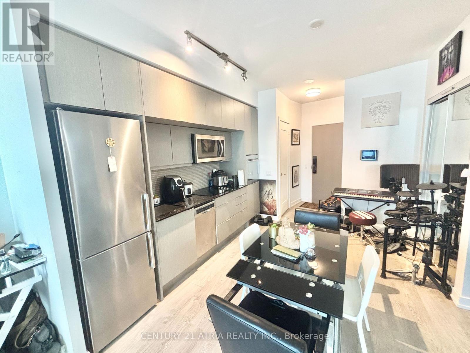 802 - 10 York Street, Toronto, Ontario  M5J 0E1 - Photo 6 - C12432894