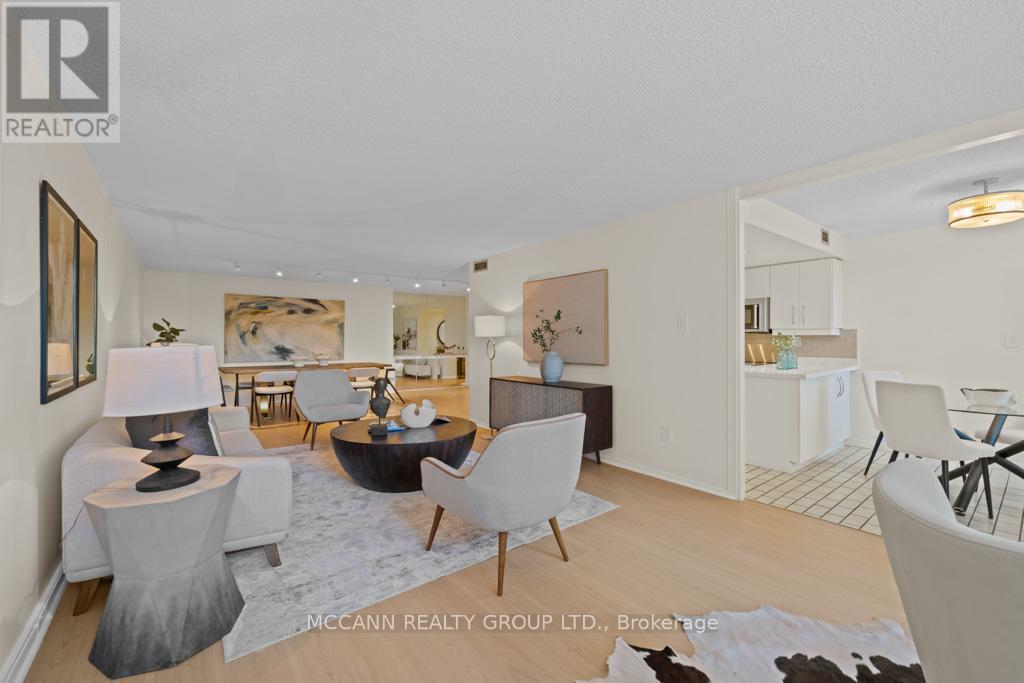301 - 360 Bloor Street E, Toronto, Ontario  M4W 3M3 - Photo 12 - C12432939