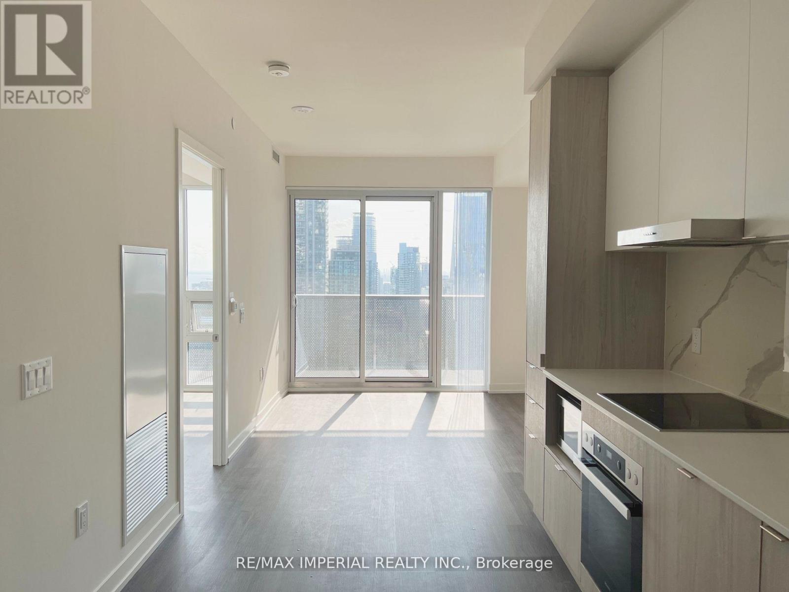 5510 - 138 Downes Street, Toronto, Ontario  M5E 0E4 - Photo 18 - C12432975