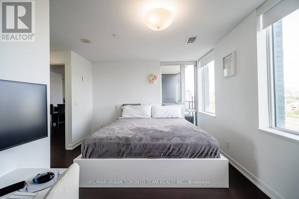 S1206 - 120 Bayview Avenue, Toronto, Ontario  M5A 3R7 - Photo 12 - C12432990
