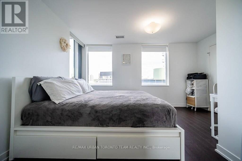 S1206 - 120 Bayview Avenue, Toronto, Ontario  M5A 3R7 - Photo 14 - C12432990