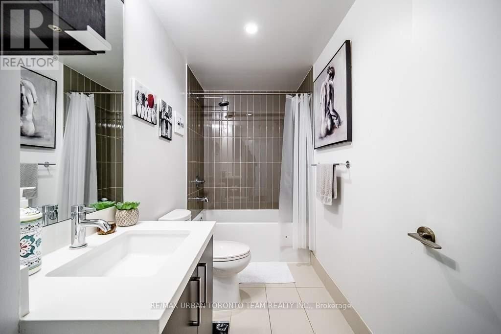 S1206 - 120 Bayview Avenue, Toronto, Ontario  M5A 3R7 - Photo 24 - C12432990