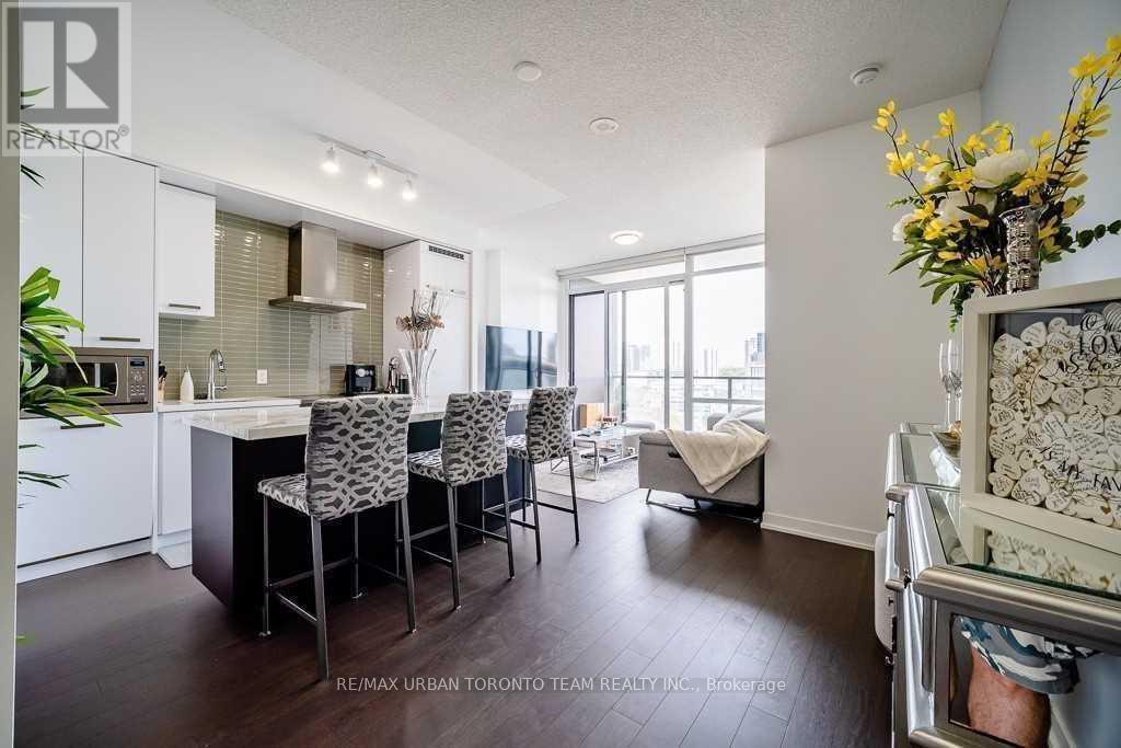 S1206 - 120 Bayview Avenue, Toronto, Ontario  M5A 3R7 - Photo 4 - C12432990