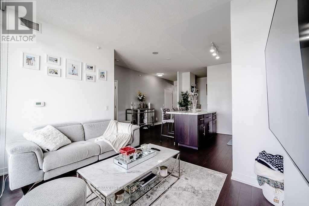 S1206 - 120 Bayview Avenue, Toronto, Ontario  M5A 3R7 - Photo 8 - C12432990