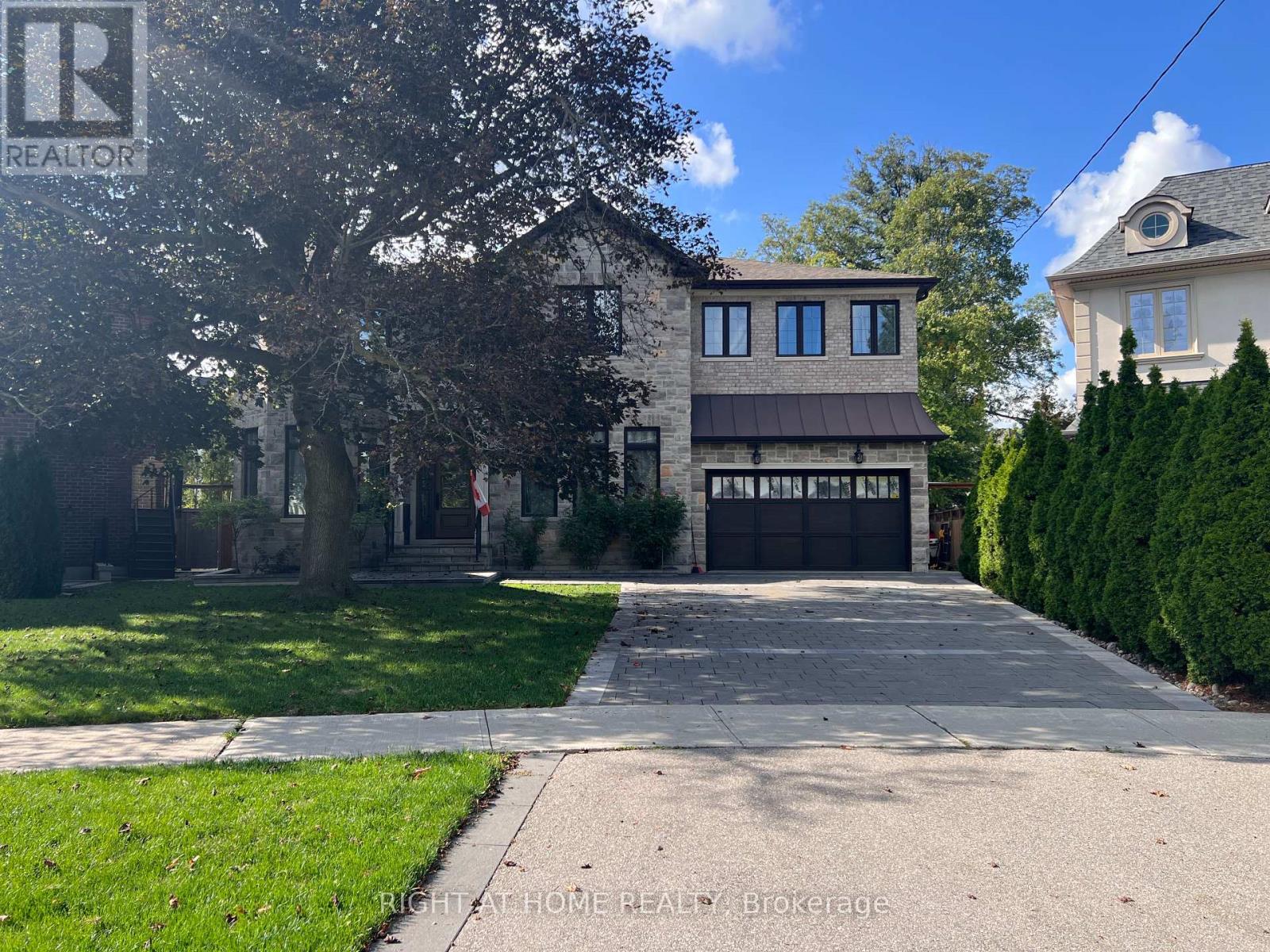1 - 35 Glenborough Park Crescent, Toronto, Ontario  M2R 2G4 - Photo 11 - C12433009