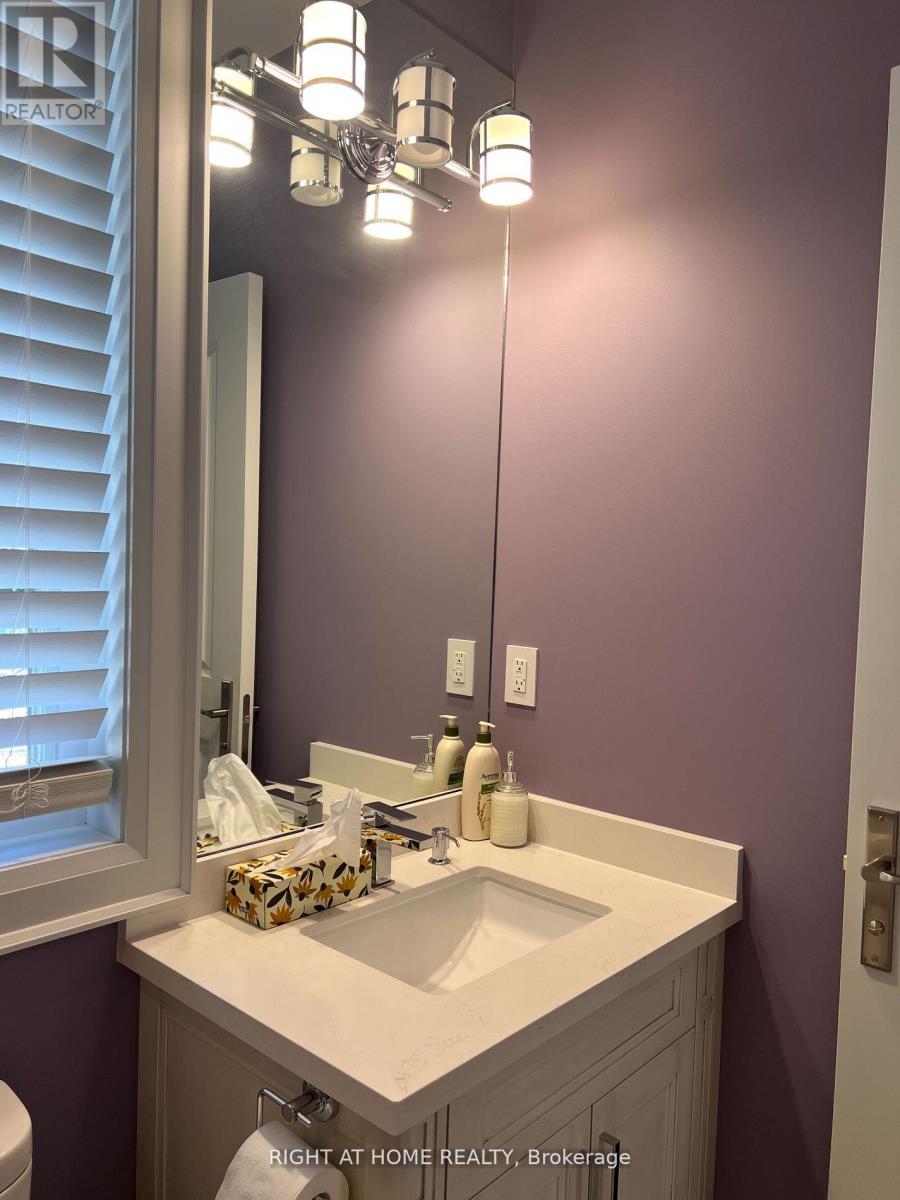 1 - 35 Glenborough Park Crescent, Toronto, Ontario  M2R 2G4 - Photo 2 - C12433009