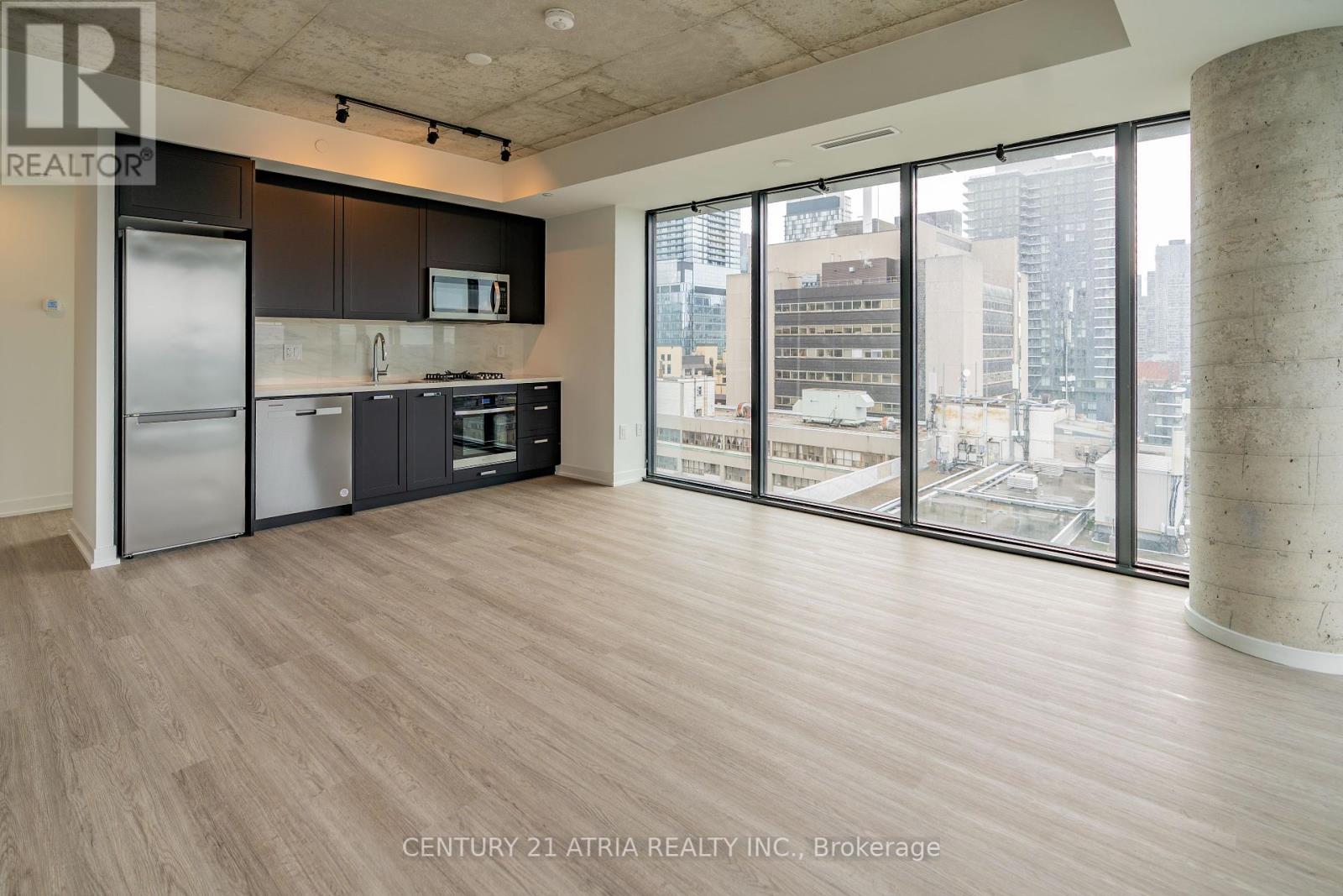 1511 - 195 Mccaul Street, Toronto, Ontario  M5T 0E5 - Photo 2 - C12433013